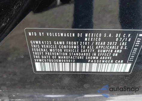 2019 Volkswagen Jetta 1.4T R-Line/1.4T S/1.4T Se z USA, uszkodzony, nr VIN 3VWC57BU3KM069012